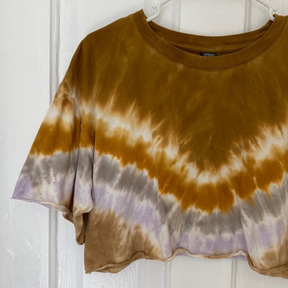 Tie-dye crop top
